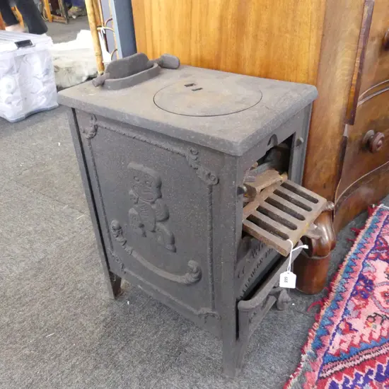 CAST IRON STOVE 'WHARE FURGUSON MFG. HUAPAI 250x380x515mm