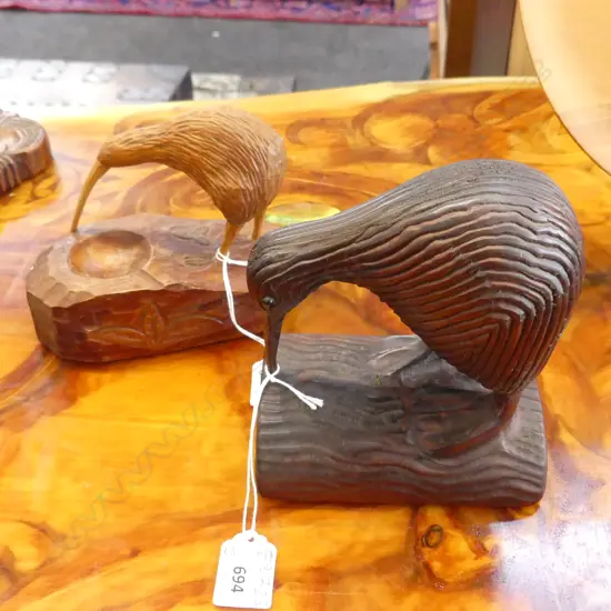2 vintage CARVED KIWIS ON LOGS. The largest by Woodmasters Ltd. Rototorua H.150mm