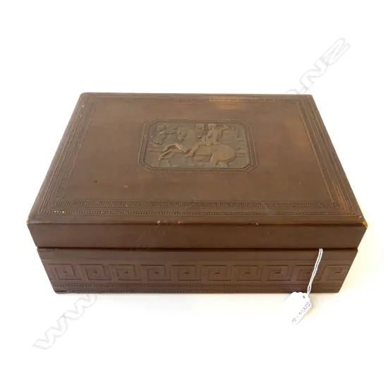 JOHN MIDDLETON INC CIGAR BOX 240X310MM