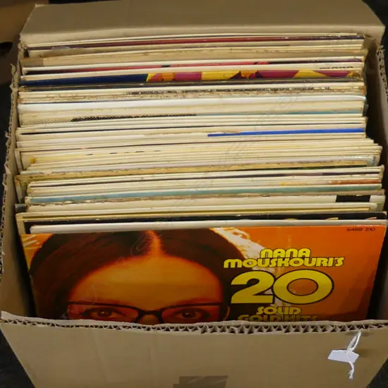 BOX VINTAGE LP RECORDS NANA MOUSKOURI'S 20 SOLID GOLD HITS + Julie Andrews + Tom Jones etc
