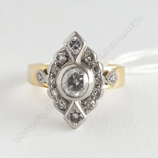 18CT Y&W GOLD DIAMOND MARQUISE SHAPE CLUSTER RING CENTRE DIAMOND APPROX 0.50CT 5.9gms  SIZE L 1/2