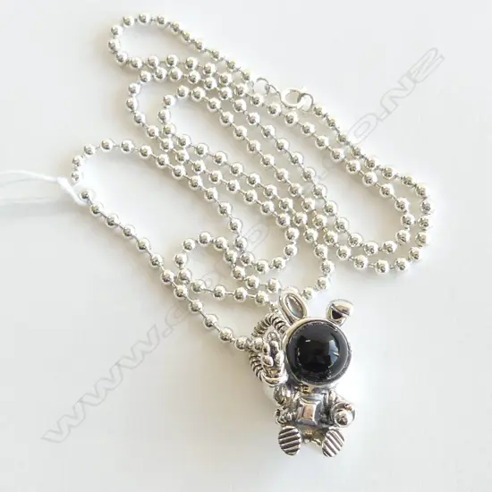 SILVER NECKLACE W NOVELTY ASTRONAUT PENDANT 29gms