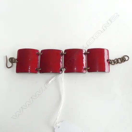 RED ENAMEL BANGLE 