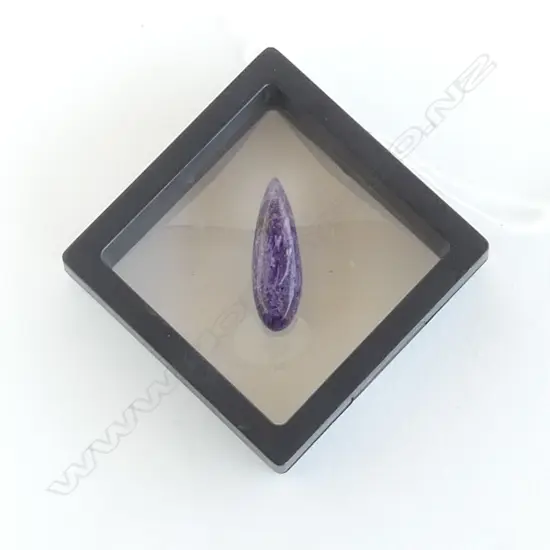 SIBERIAN CHAROITE CARBOCHON, L.35mm