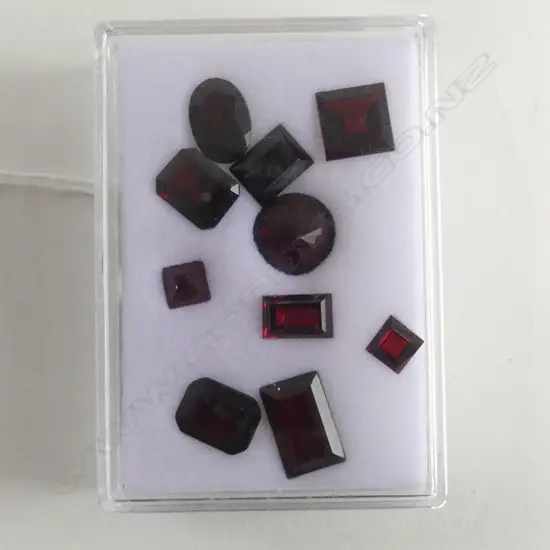 20CT MIXED LOT FACETED BOHEMIAN GARNETS