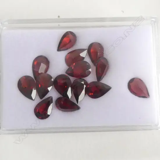 16CT FACETED GARNETS, DROP / PEAR SHAPE