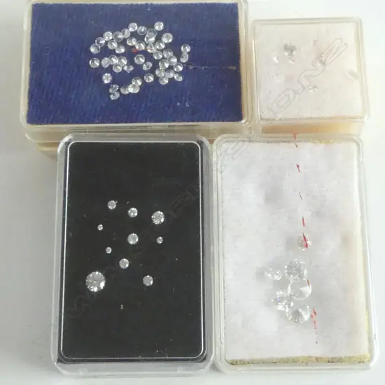 4 BOXES ROUND CUBIC ZIRCONIAS