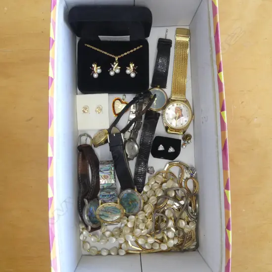 ASST. COSTUME JEWELLERY