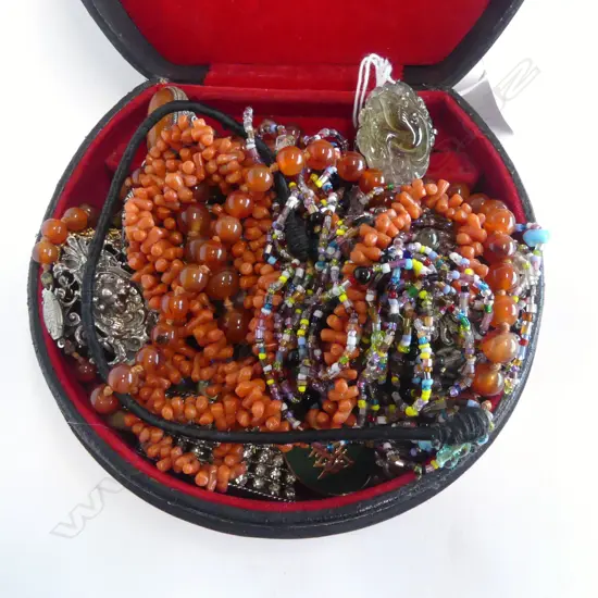 JEWEL BOX with collection VINTAGE JEWELLERY: RINGS NECKLACES CORAL ETC