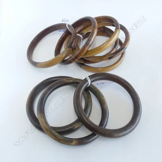2 SETS WOODEN BANGLES, 3 DARK, 6 PALE WOOD