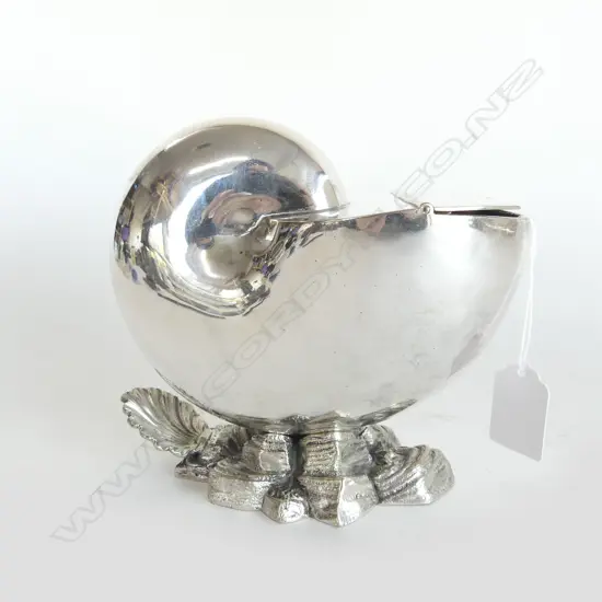 c1890 S/PLATE NAUTILUS SPOON WARMER hinged lid. Rocky base with scallop shell. H.148mm