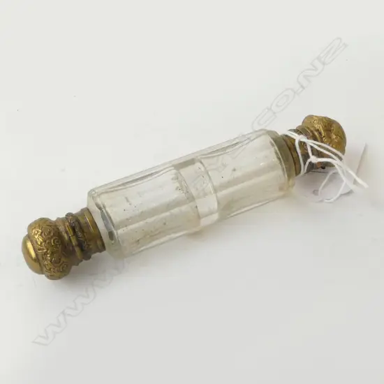VICTORIAN GILT METAL & FACETTED GLASS DOUBLE ENDED SCENT BOTTLE L.125mm.