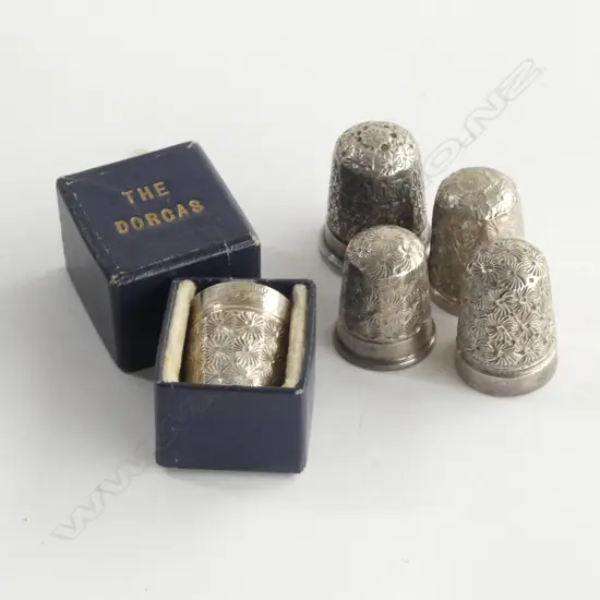 5 THIMBLES 1 AT LEAST SILVER Chester 1903. Dorcus etc
