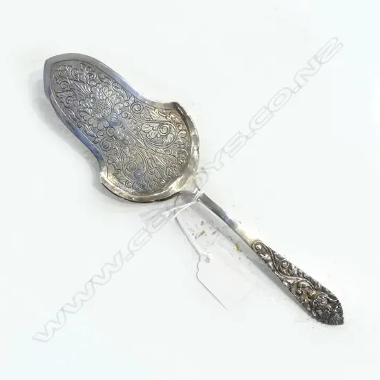 800 SILVER CAKE SERVING SPOON 109gms