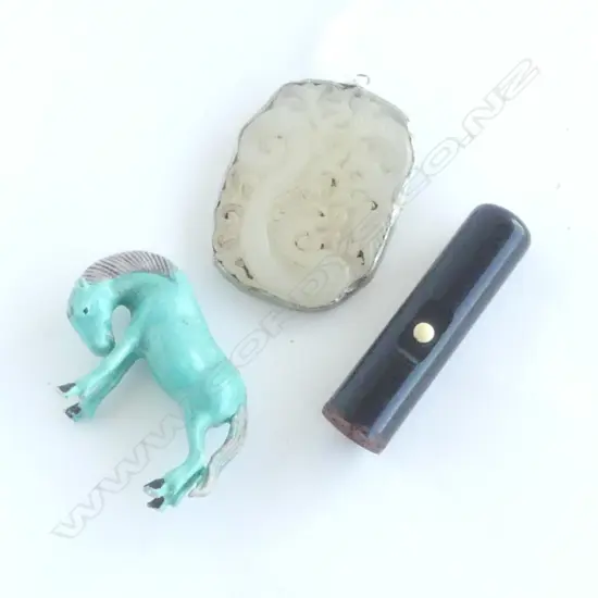 3 ORIENTAL PCES, HORSE, SEAL STAMP, CARVED PENDANT 55x40mm + WOODEN BOX