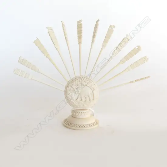 VINTAGE INDIAN CARVED IVORY SET OF COCKTAIL FORKS IN STAND H.150mm 3 ends broken