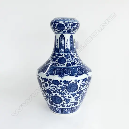 ORIENTAL B/W VASE H.390mm