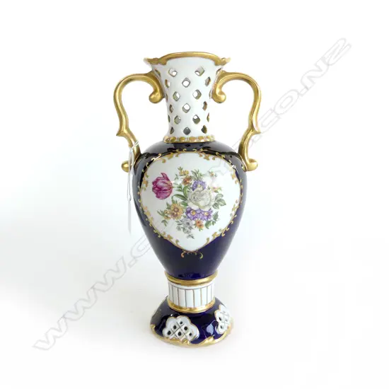 ROYAL DUX PORCLAIN BLUE & GILT FLORAL 2 HANDLED VASE H290MM