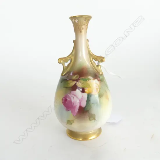 ROYAL WORCETSER HADLEY SPECIMAN VASE #238 painted with roses dated 1910 H.120mm