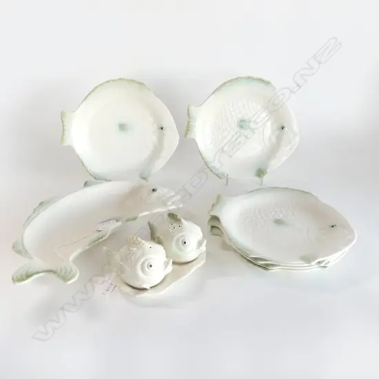 SHORTER & SON TEN PCS FISH SET, SIX PLATES L. 220mm, ONE LARGE PLATTER L.300mm, SALT AND PEPPER SHAKERS 