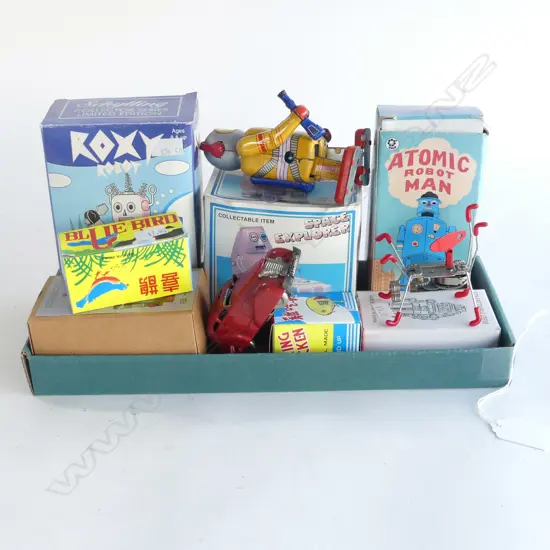 10 ASST. TIN / ROBOT TOYS ETC