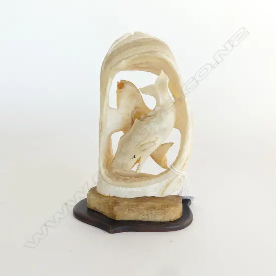 CARVED SPERM WHALE TOOTH H160 ON WOOD BASE