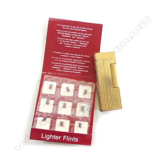 VINTAGE DUNHILL CIG LIGHTER & SPARE FLINTS