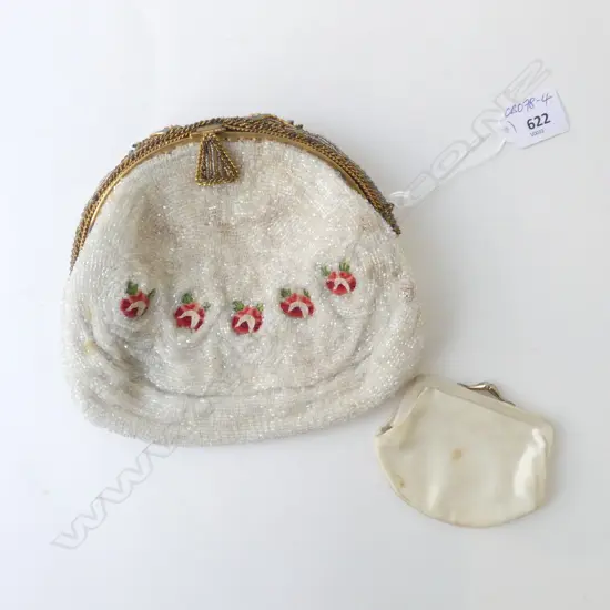 VINTAGE FANCY QUALITY BEADED EVENING BAG enamelled beaded & jewelled frame 