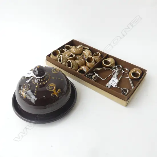 FRENCH APILCO ESCARGO SET, BOXED + DOMED CHEESE DISH