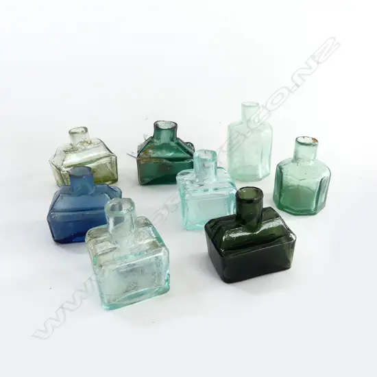 8 VINTAGE INK BOTTLES H.65mm