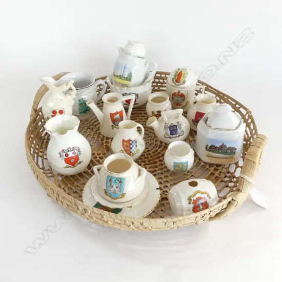 COLLECTION OF 18 SOV CHINA PCS ON CANE TRAY