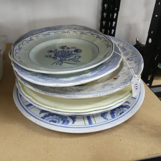 10 B/W PLATES 300mm dia