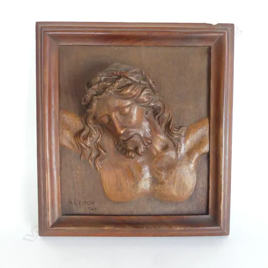 VINTAGE 1 PIECE OF WOOD CARVED PANEL OF CHRIST signed A. Leith 1948 325 x 300mm