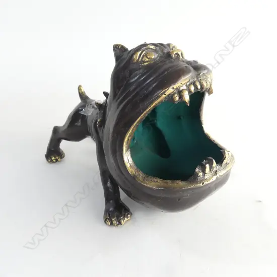 BRONZE BULLDOG w. LARGE MOUTH L.200mm