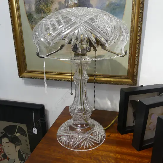 CUT CRYSTAL LAMP H.450mm chips & hairlines & crack to top lid of crystal