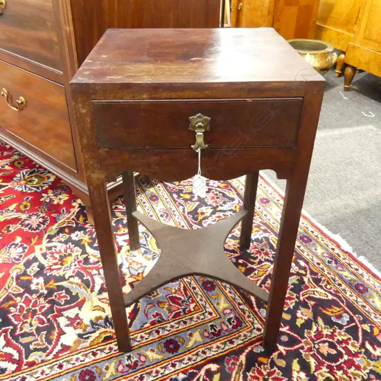 ANTIQUE MAHOGANY SIDE TABLE 330x335x575mm