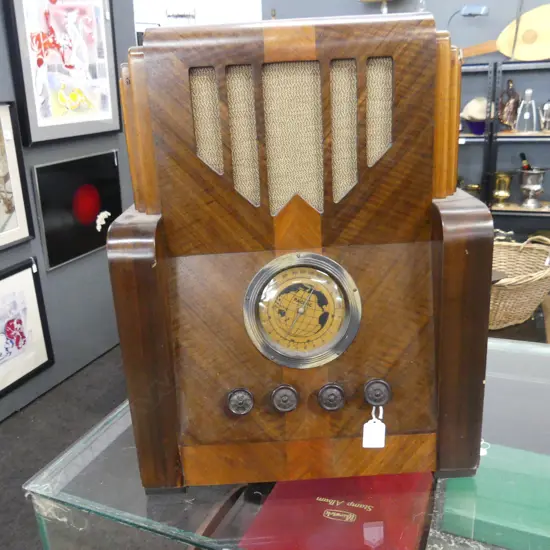 DECO RADIO; Pacific Nottingham by Radio Corp of NZ H.520mm