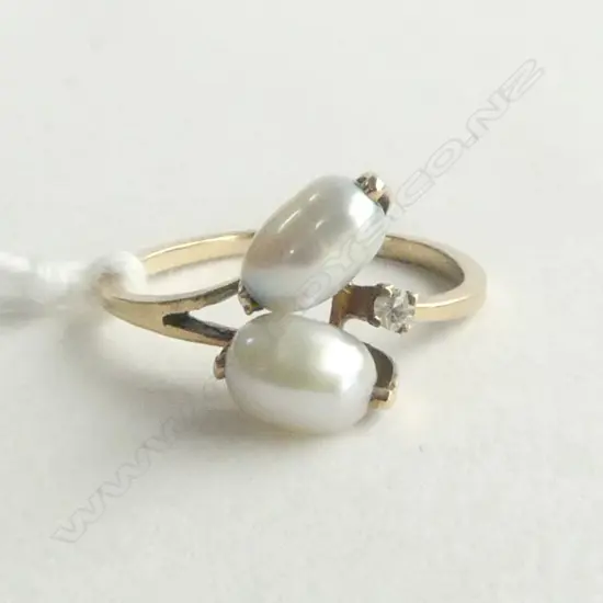 9ct PEARL & DIAMOND RING 1.6gm SIZE I-J