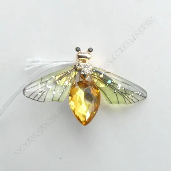 COSTUME BEE BROOCH