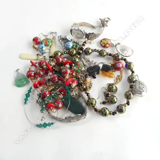 ASST. COSTUME JEWELLERY; EARRINGS NECKLACES ETC
