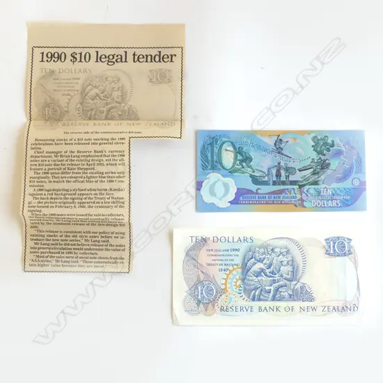 TWO NZ 10 DOLLAR COLLECTOR'S BANK NOTES