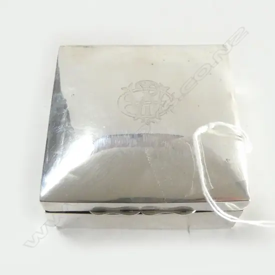 STG SILVER LIDDED BOX 85x85mm