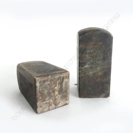 2 ORIENTAL SEAL STONES H.110mm