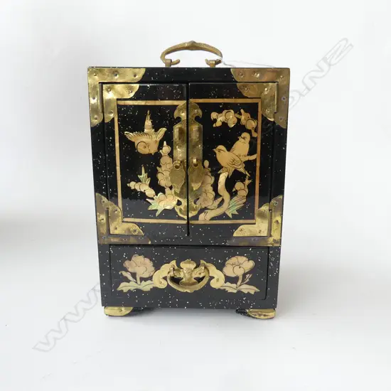 ORIENTAL JEWELLERY BOX H.220mm