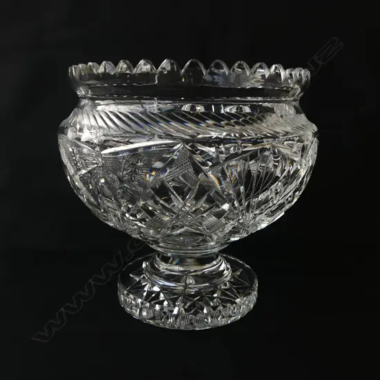 HEAVY EAST EUROPEAN CUT CRYSTAL BOWL ON STEM DIA 220MM