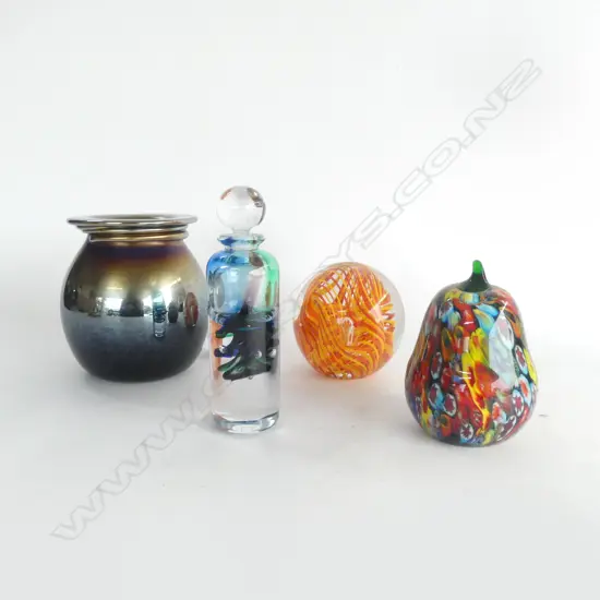 4 PCES ART GLASS; 2 PAPERWEIGHTS, HOGLUND PERFUME BOTTLE (STOPPER AF), VASE 'SIMPSON NZ' H.130mm