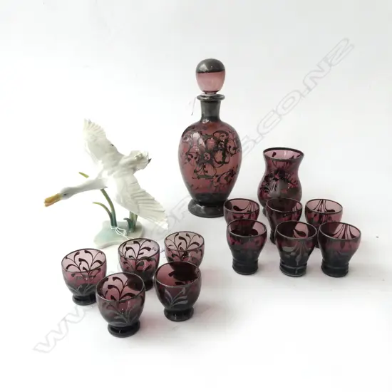 ALKA KUNST BIRD AF + 13 PCE DRINKS SET H.225mm