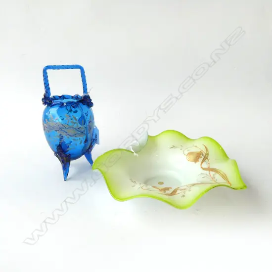2 PCS VICT GLASS BLUE MARY GREGORY BASKET H200MM & GREEN & GILT LEAF DISH DIA230MM