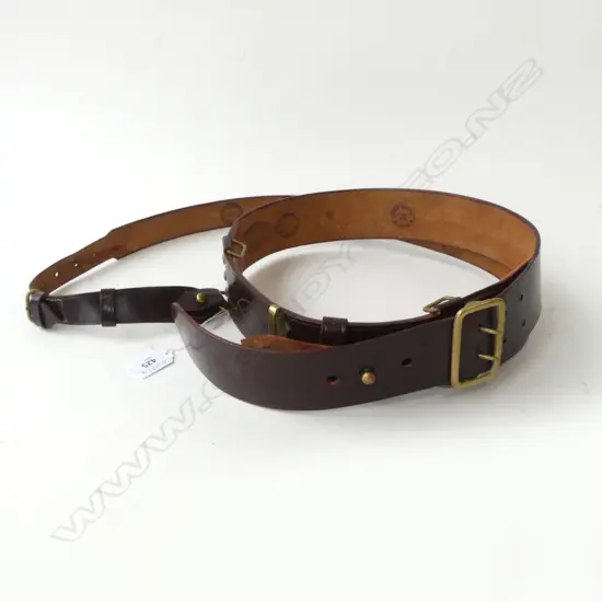 VINTAGE LEATHER BELT & STRAP