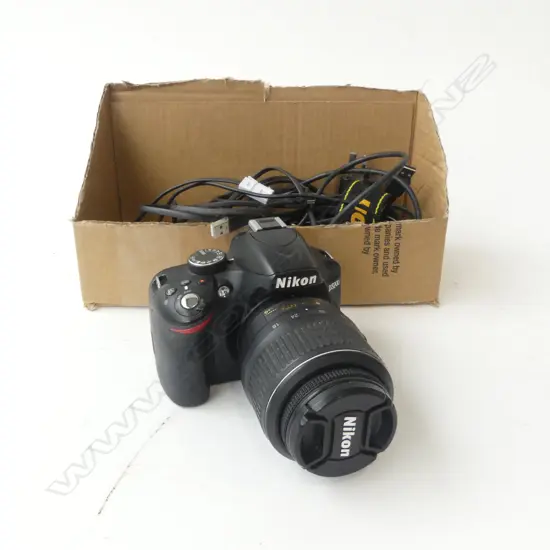NIKON D3200 CAMERA + ACCESSORIES